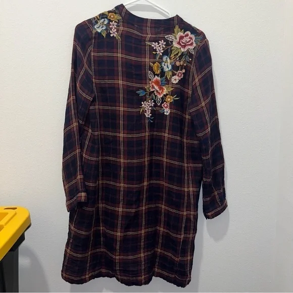 Johnny Was Esmeralda Trapeze Tunic Color: WIPLA Size Small - Picture 2 of 5